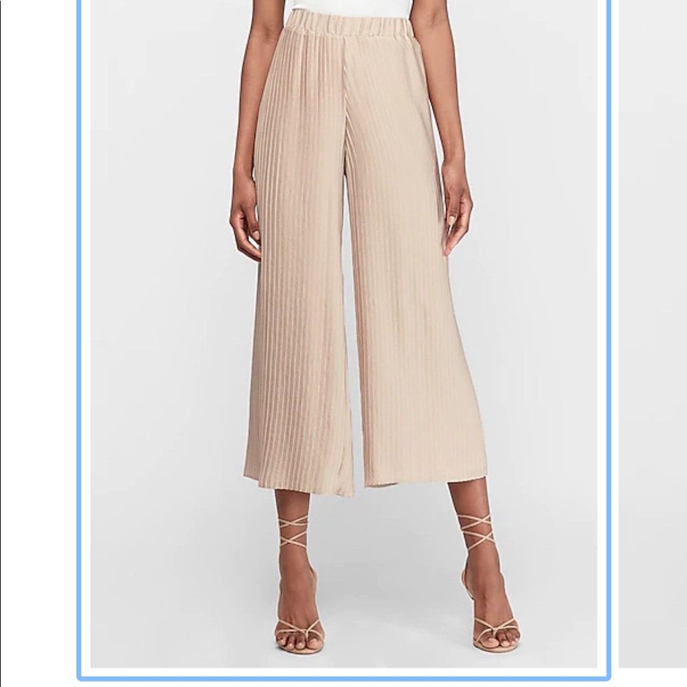 Express high waisted pleated cropped pull on pant